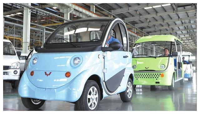 新能源車(chē)市遇冷？為何消費(fèi)者與銷(xiāo)售端雙雙“謹(jǐn)慎觀望”